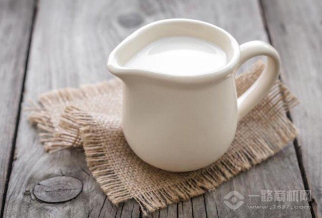 乐享牧场鲜奶吧加盟