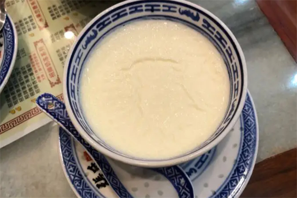 张氏言本水牛奶甜品加盟