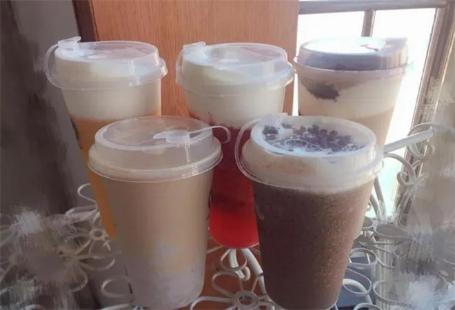 张苏遇奶茶加盟