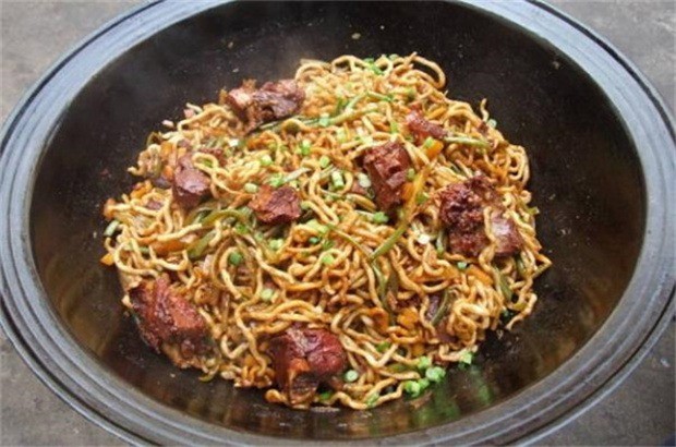麦子轩铁锅焖面加盟