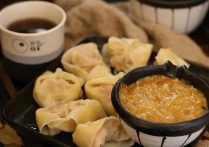 贡梅蟹粉拌面