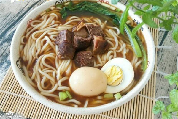 汤万面馆加盟