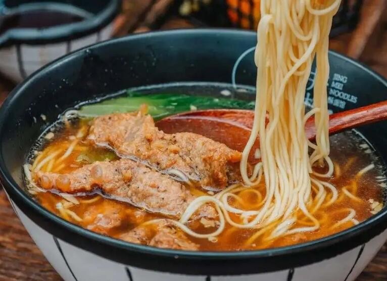 贡梅蟹粉拌面加盟