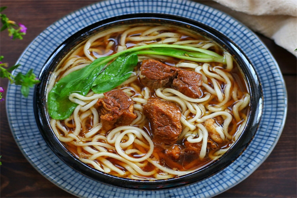 金大嘴牛肉面加盟