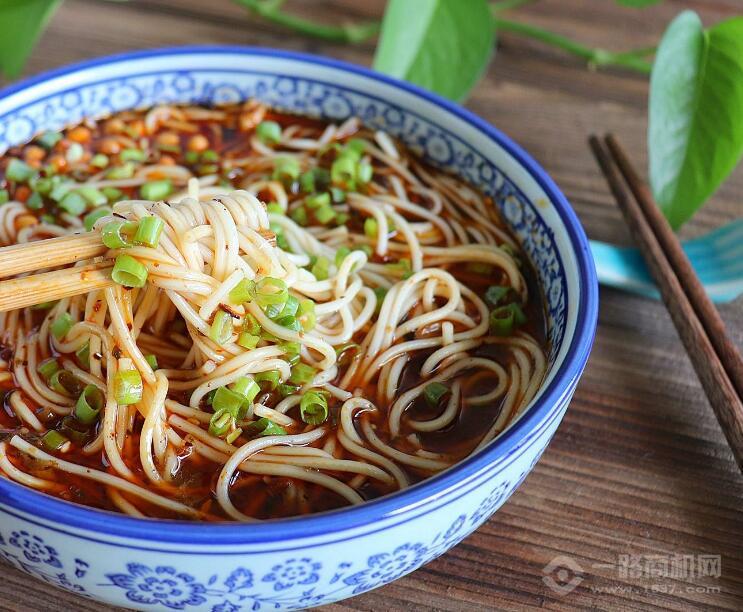真味香重庆小面加盟