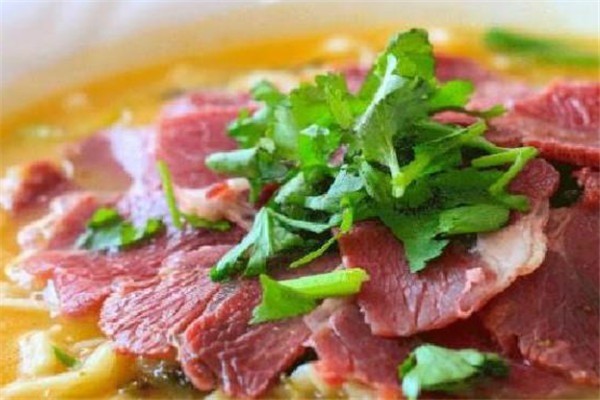 中阿兰牛肉拉面加盟