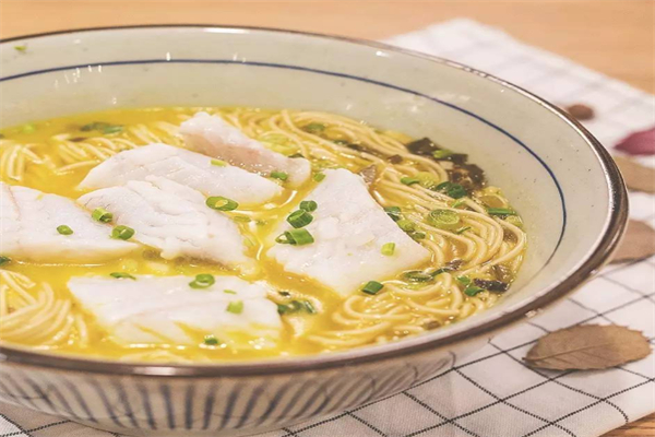 名品大汤黄鱼面馆加盟