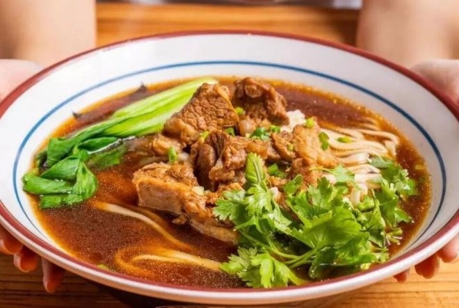 管井国私房牛肉面加盟
