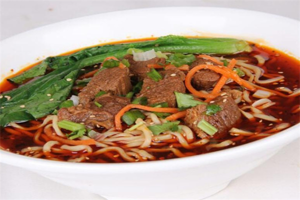 品丫品牛肉面加盟