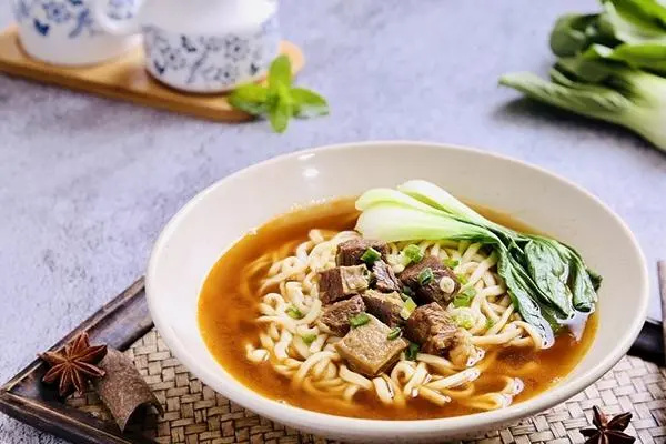 牛上牛牛肉面加盟