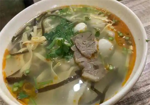 高老三羊棒骨烩面加盟