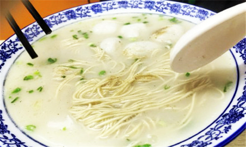 九先生鱼汤面加盟