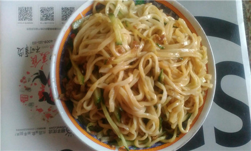 逸香居炸酱面加盟