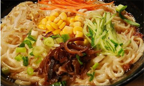 红焖王牛肉板面加盟