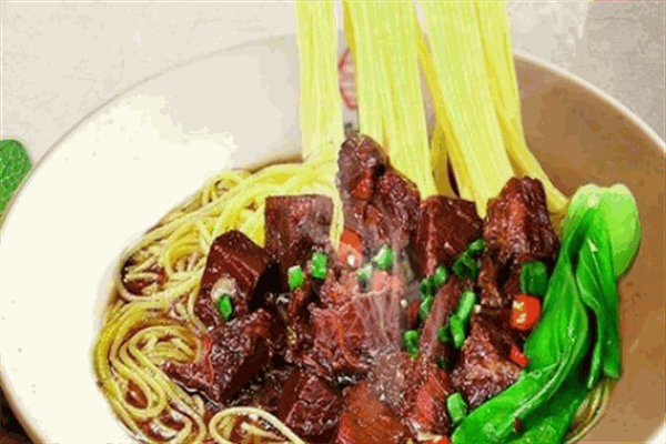 夏面馆加盟