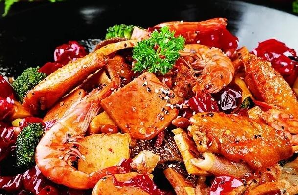 麻情辣义麻辣香锅