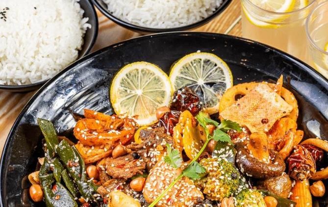 食蜀上麻辣香锅