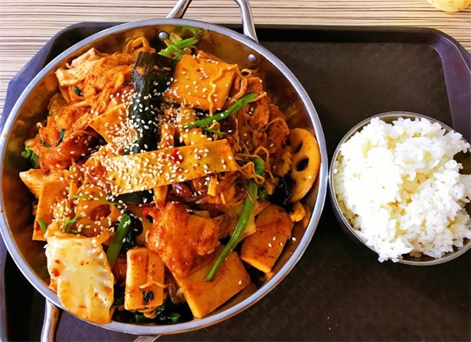 益皖香麻辣香锅