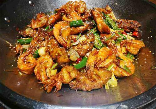 偶遇饭先生干锅焖饭加盟