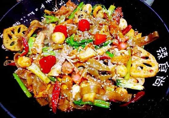 辣食尚麻辣香锅加盟