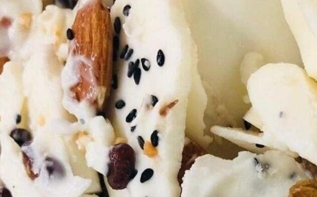狍仔炒酸奶