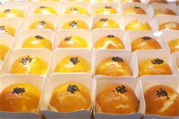 酥香坊糕点加盟