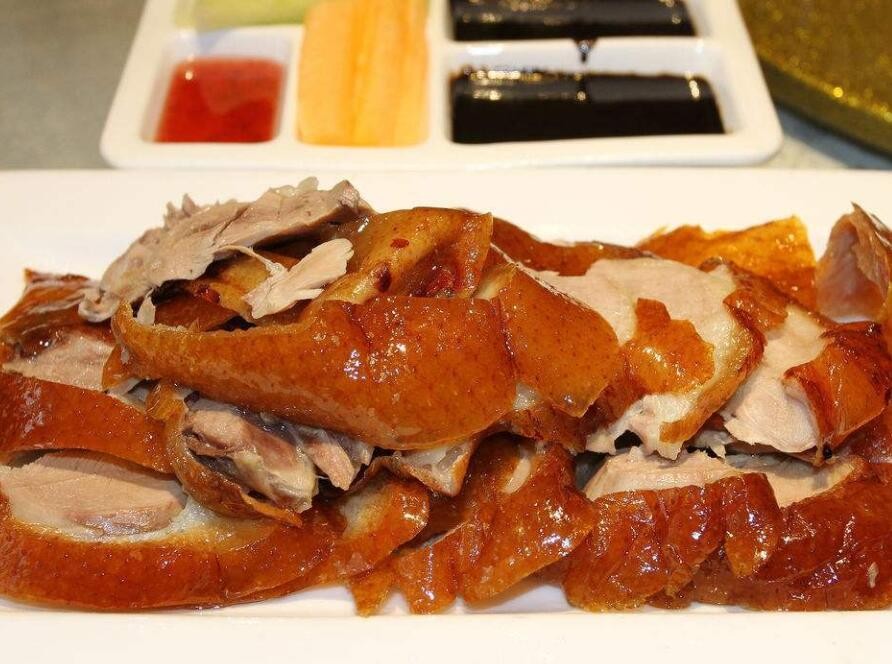 小桃红春饼烤鸭加盟