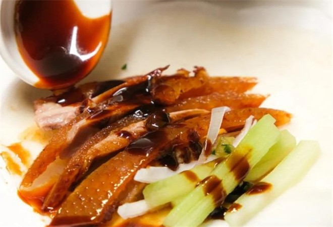 食鸭记京味烤鸭加盟