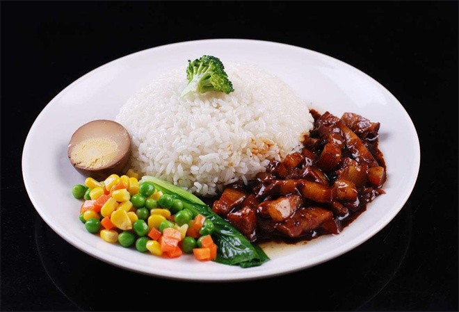 御火肴热卤饭