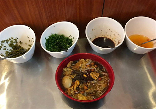 黄家味螺蛳粉加盟