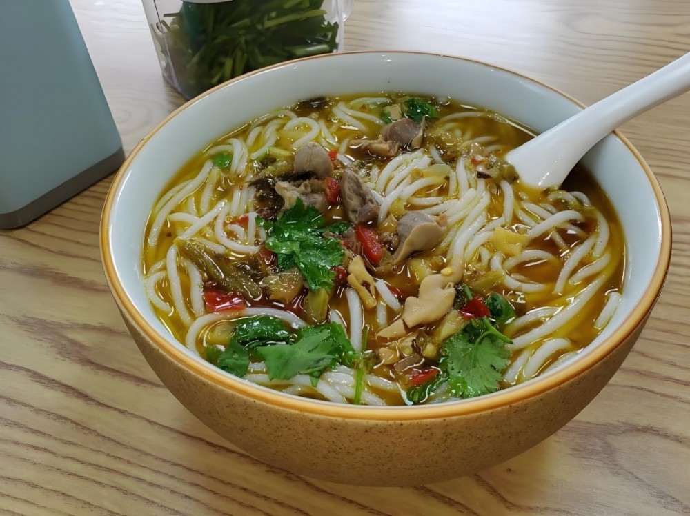陈汤元乌鸡米线
