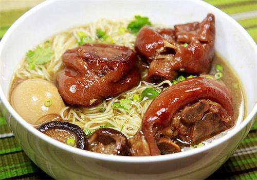食为先原味汤粉王加盟