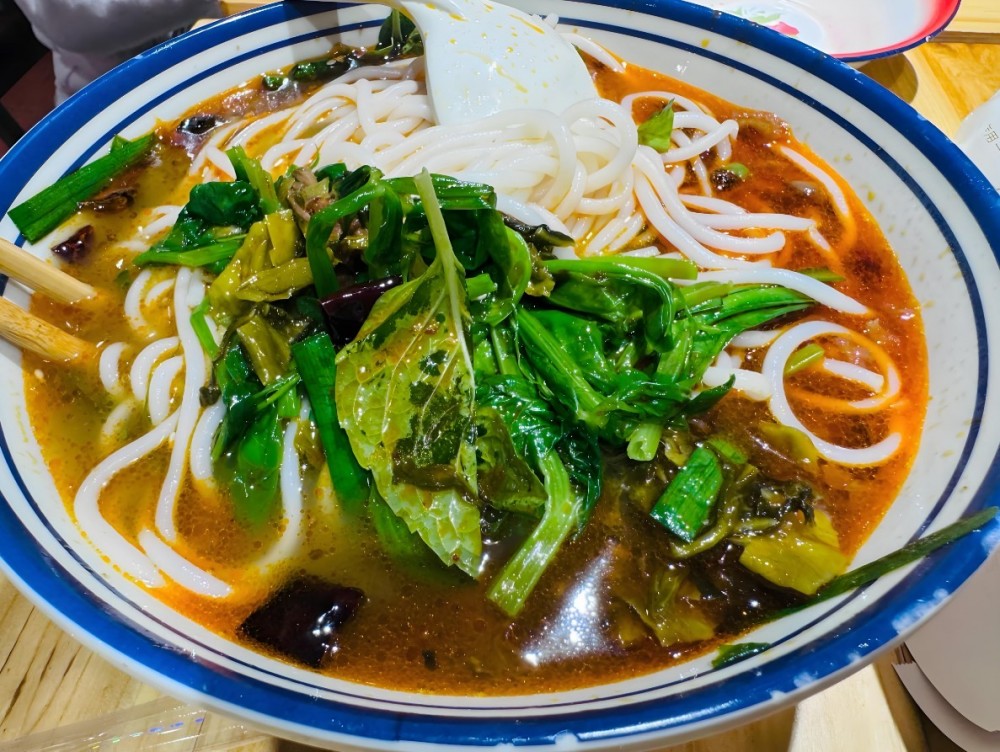 李成就鲜烫牛肉米线