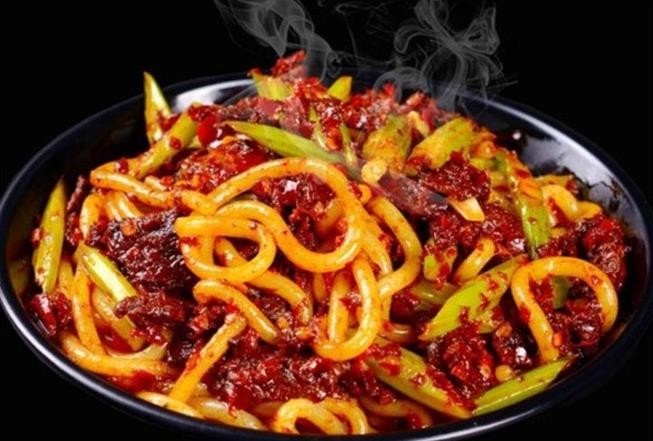 傲小椒新疆炒米粉