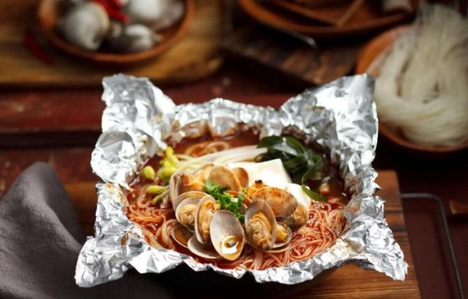 绝味妙花甲米线