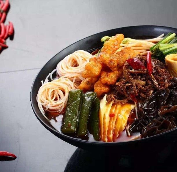 厨人艺料火锅米线加盟