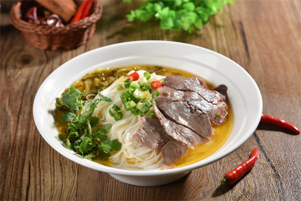 黔味羊肉米粉加盟