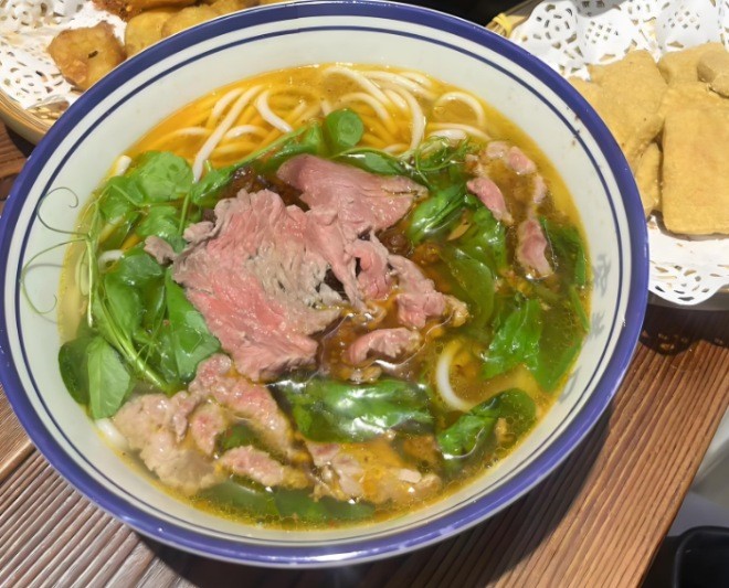 苏巷里生烫牛肉米线加盟
