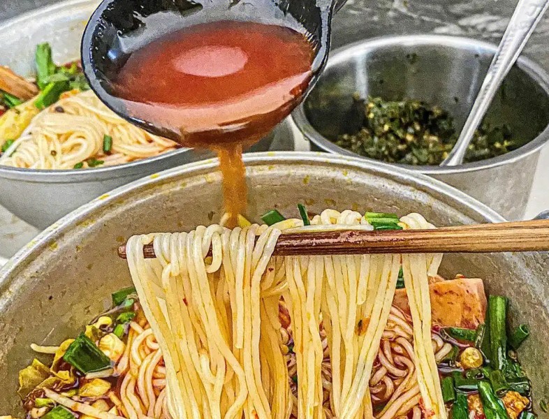 铁锅米线加盟