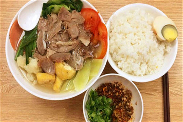 花溪羊肉米线加盟