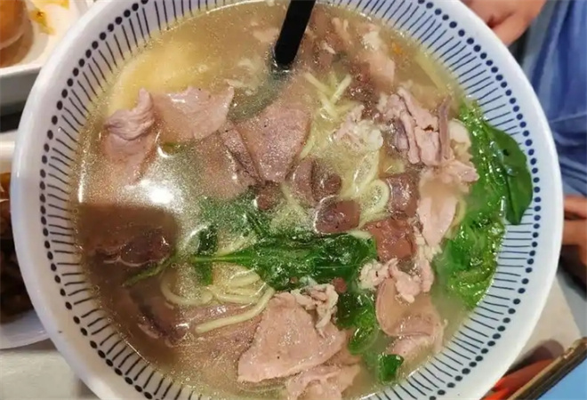 屠小二杀猪肉粉 屠小二杀猪肉粉