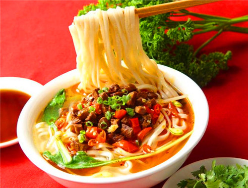 粱小担牛肉粉加盟