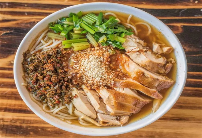 卤鸡米线 卤鸡米线