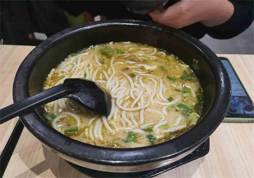 幸福米线加盟