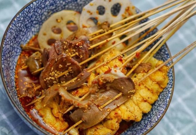 季隆冷锅串串加盟