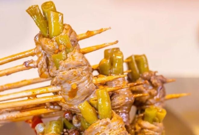 四角八分酸菜串串加盟