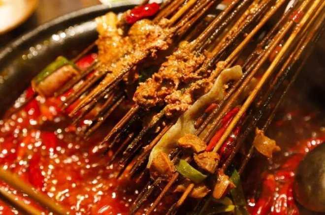 深夜在成都串串香加盟