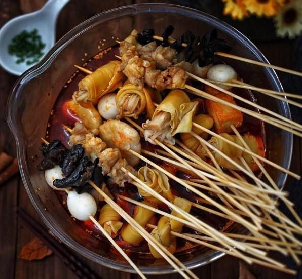 巴山味庄李记串串香加盟