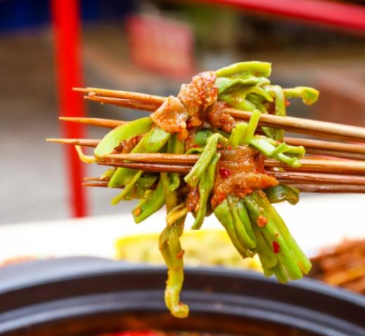 炼钢工人小郡肝串串香加盟