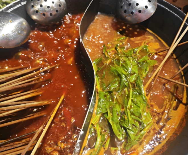 郑签万富得牛油串串 郑签万富得牛油串串